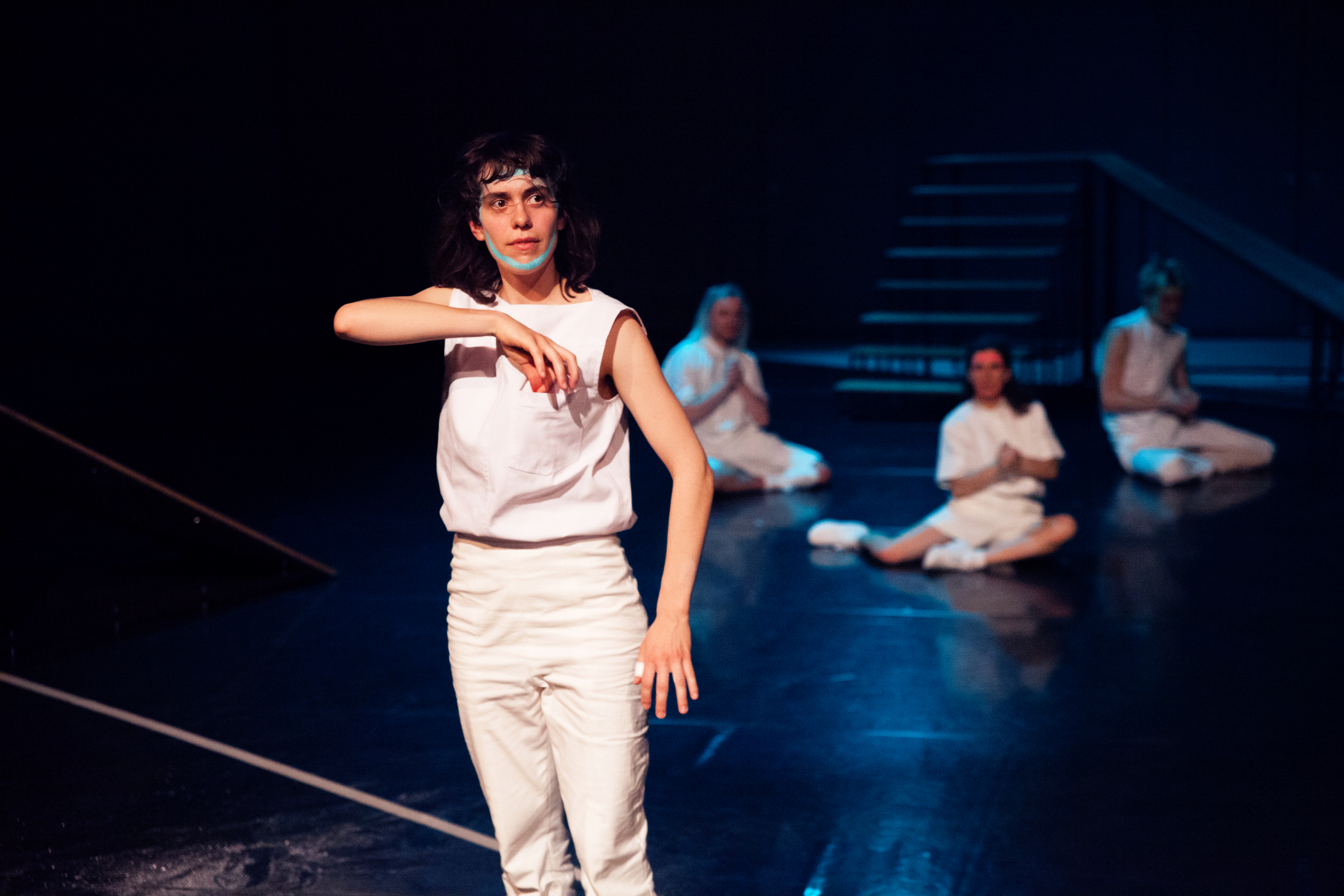 Mascha Bischoff_Kostümbild_Bühnenbild_FUN!_ Lea Moro_ Tanzhaus Zürich_Tanz im August_15