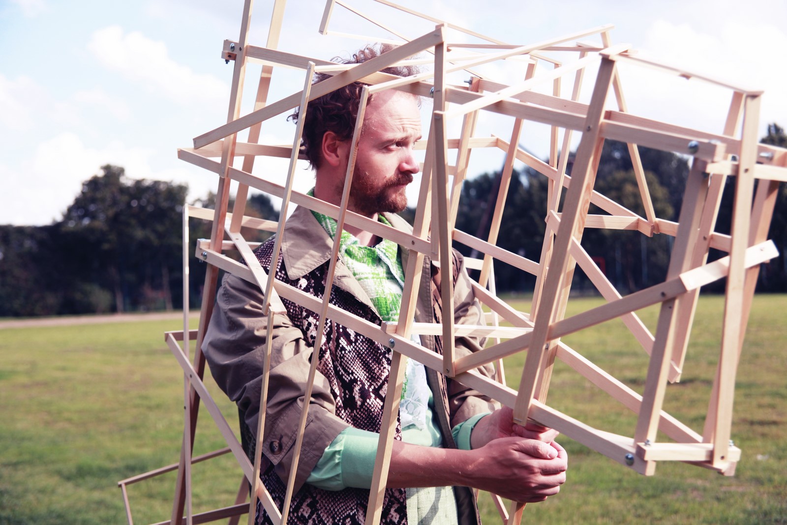 mascha-mihoa-bischoff-kostumbild-kostumdesign-die-abenteuer-des-starken-wanja-vorschlag-hammer-ringlokschuppen-mulheim-2