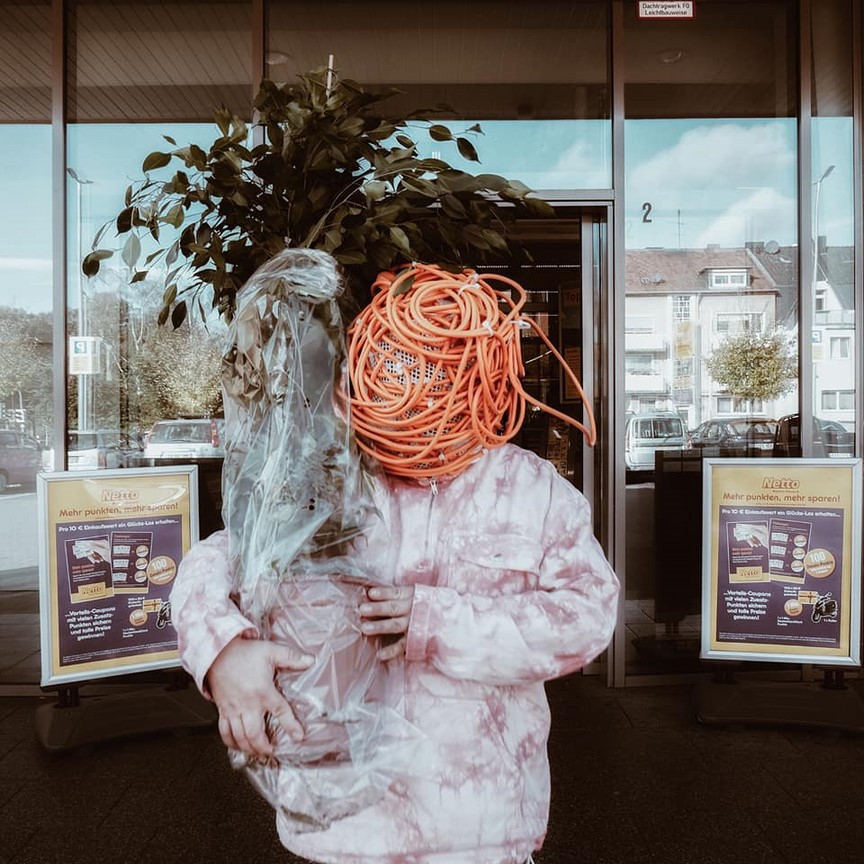 vorschlag hammer_Körperatlas. Expedition in die Eingeweide_ Kostüm_Kostümbild_Mascha Mihoa Bischoff_ Schlosstheater Moers_Foto Kristina Zalesskaya (1) (Kopie)