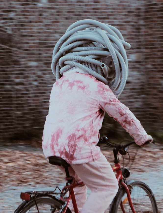 vorschlag hammer_Körperatlas. Expedition in die Eingeweide_ Kostüm_Kostümbild_Mascha Mihoa Bischoff_ Schlosstheater Moers_Foto Kristina Zalesskaya (5) (Kopie)